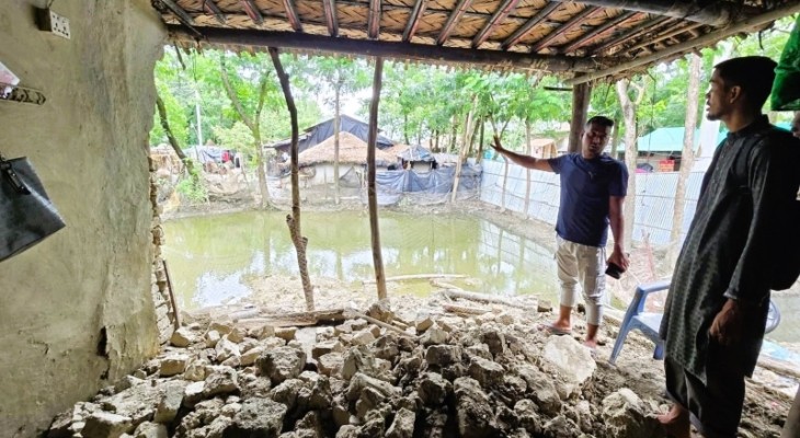চট্টগ্রামের বন্যাদুর্গত ১২০ পরিবারের পাশে রুয়েটের শিক্ষক-শিক্ষার্থীরা